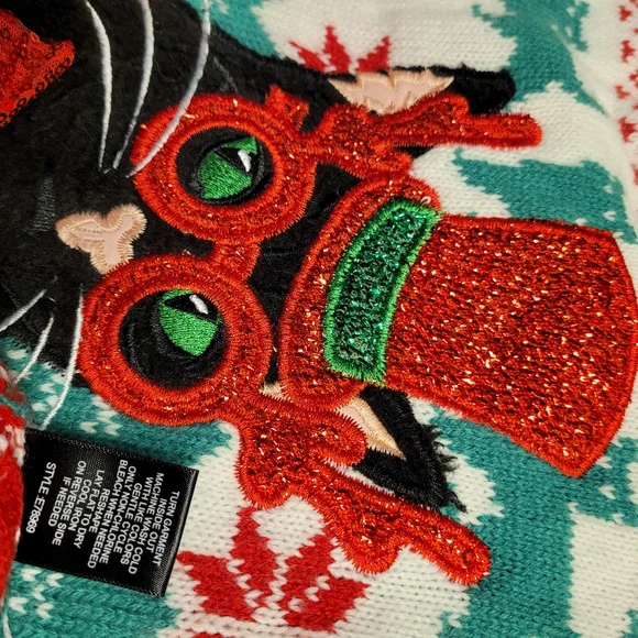 Cat In A Top Hat Soft & Cozy Festive Christmas Sweater 33 Degrees Unisex Large - Picture 9 of 16